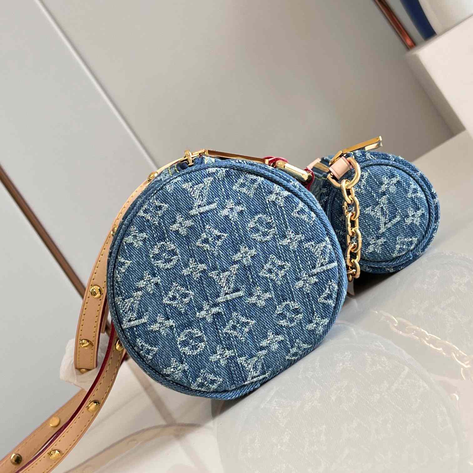 Louis Vuitton Papillon    M46830 - DesignerGu