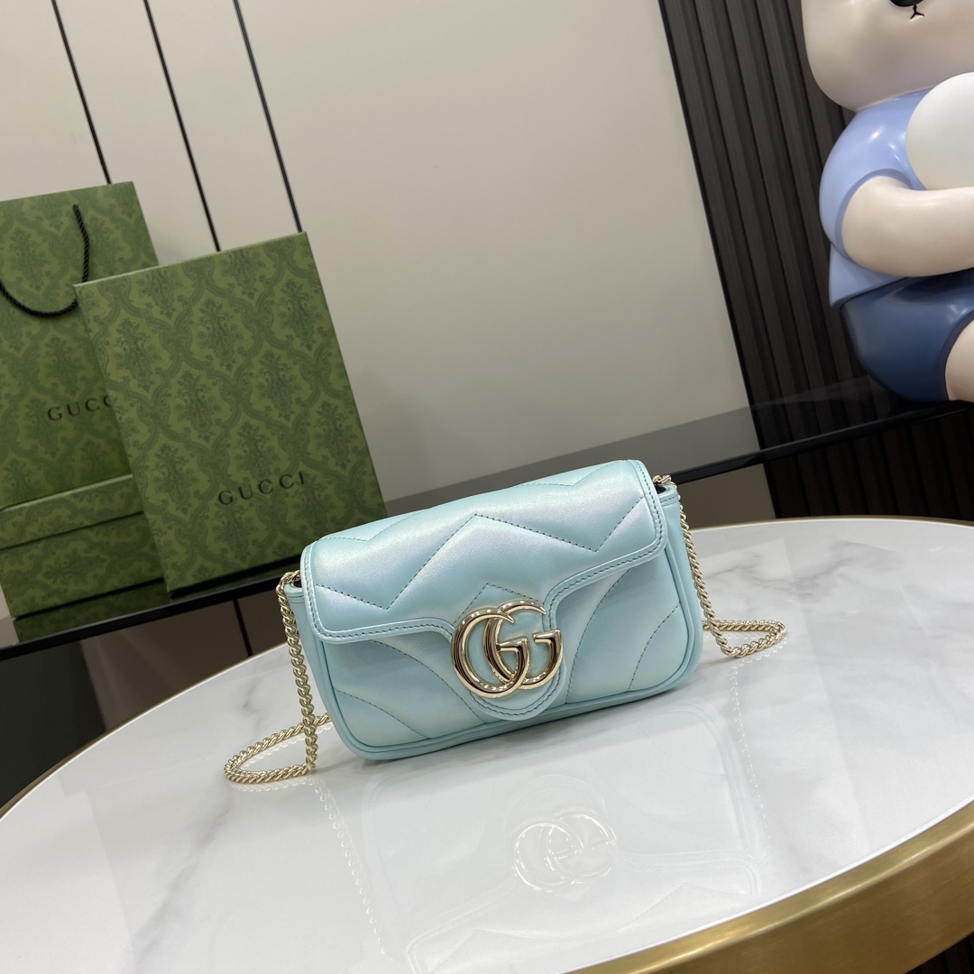 Gucci GG Marmont Super Mini Bag - DesignerGu