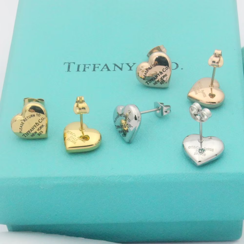 Tiffany&CO Full Heart Earrings - DesignerGu