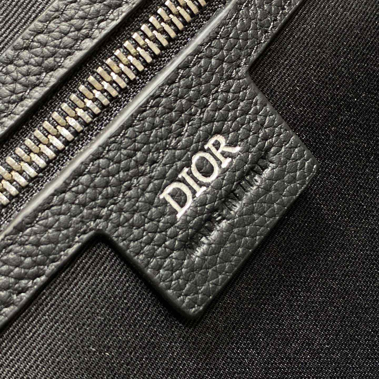 Dior Weekender 40 Bag - DesignerGu