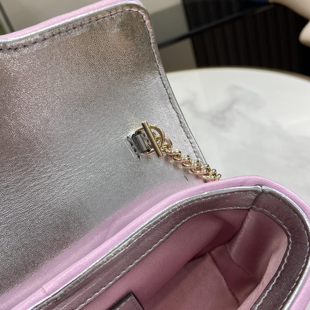 Gucci GG Marmont Super Mini Bag - DesignerGu