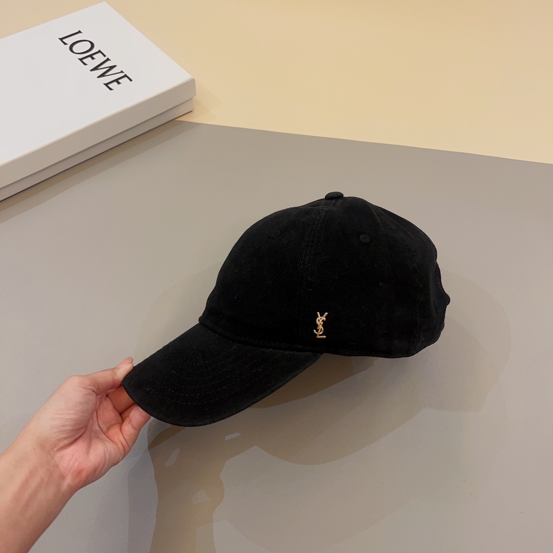 Saint Laurent Cap - DesignerGu