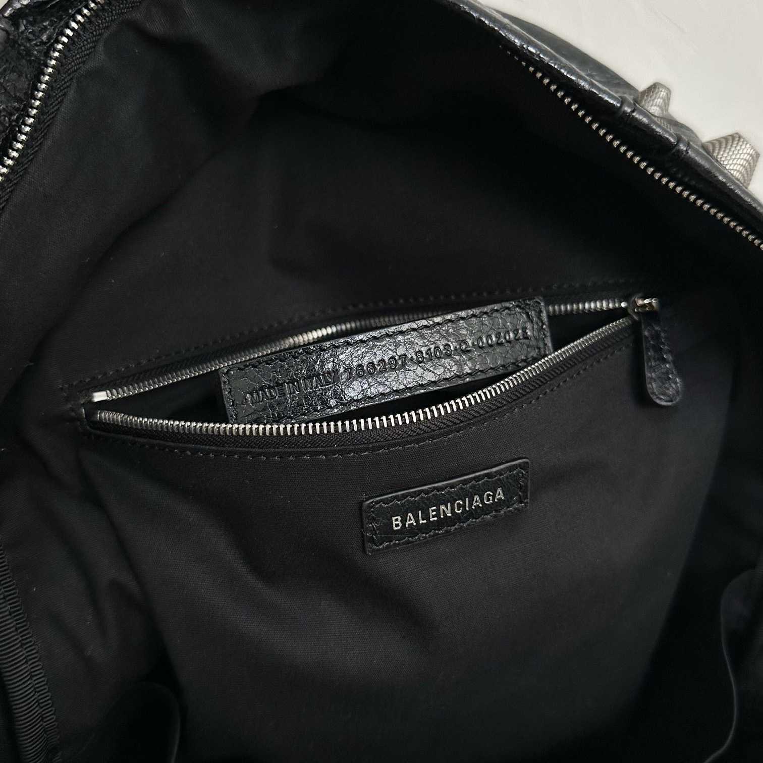 Balenciaga Men's Le Cagole Men Backpack In Black - DesignerGu