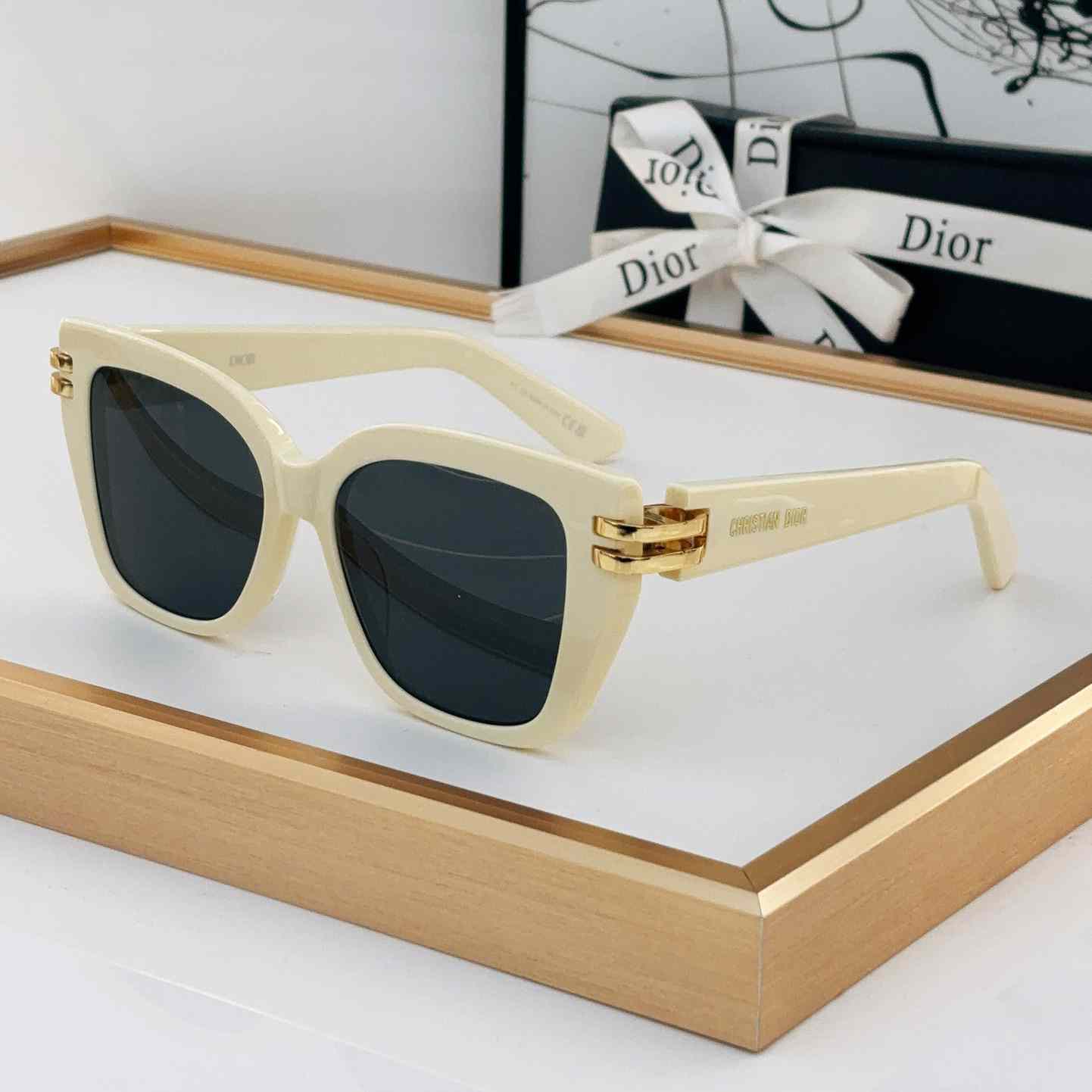 Dior CDior S1I Sunglasses  - DesignerGu