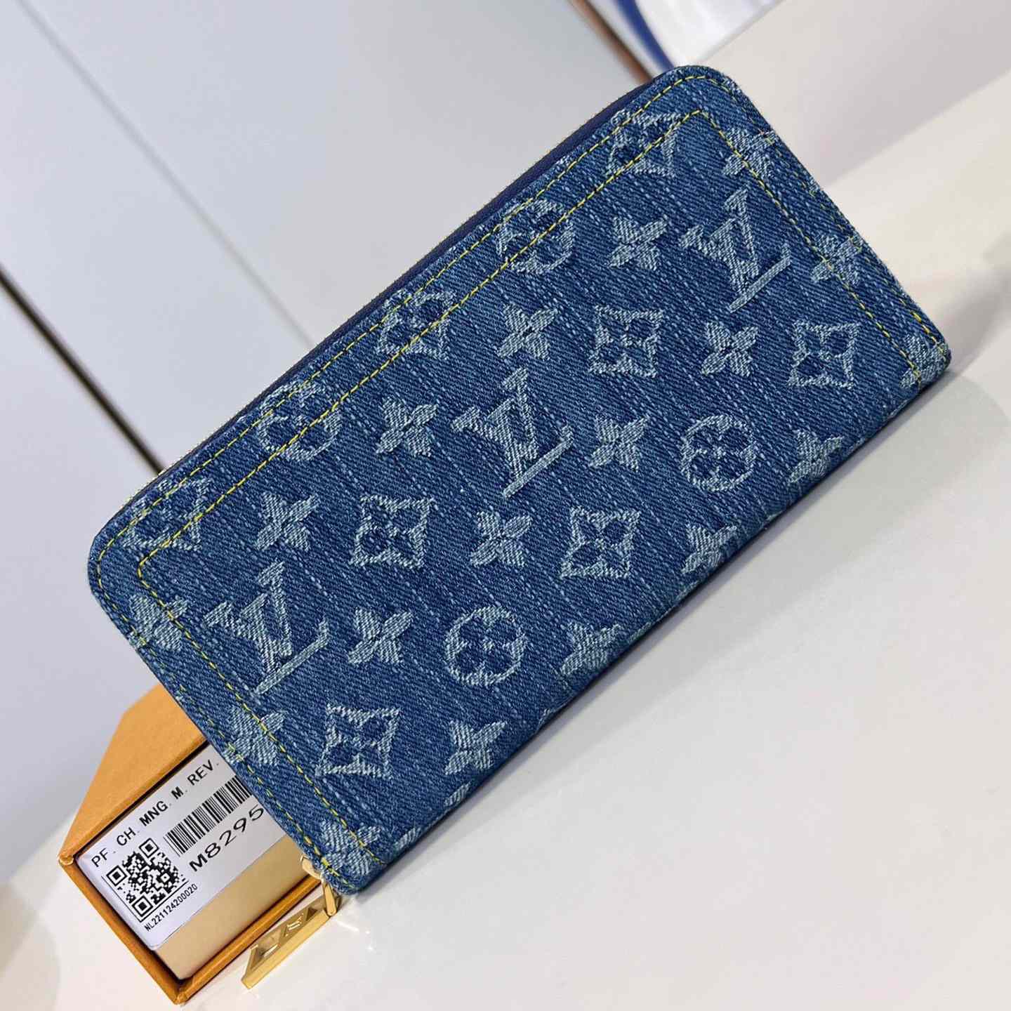 Louis Vuitton Zippy Wallet   M82958 - DesignerGu