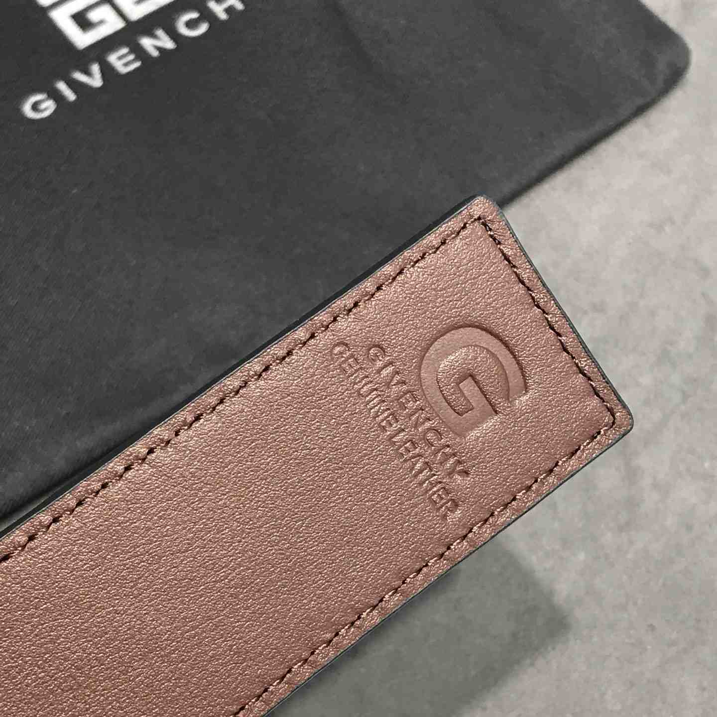 Givenchy 4G Reversible Belt In Leather  - DesignerGu