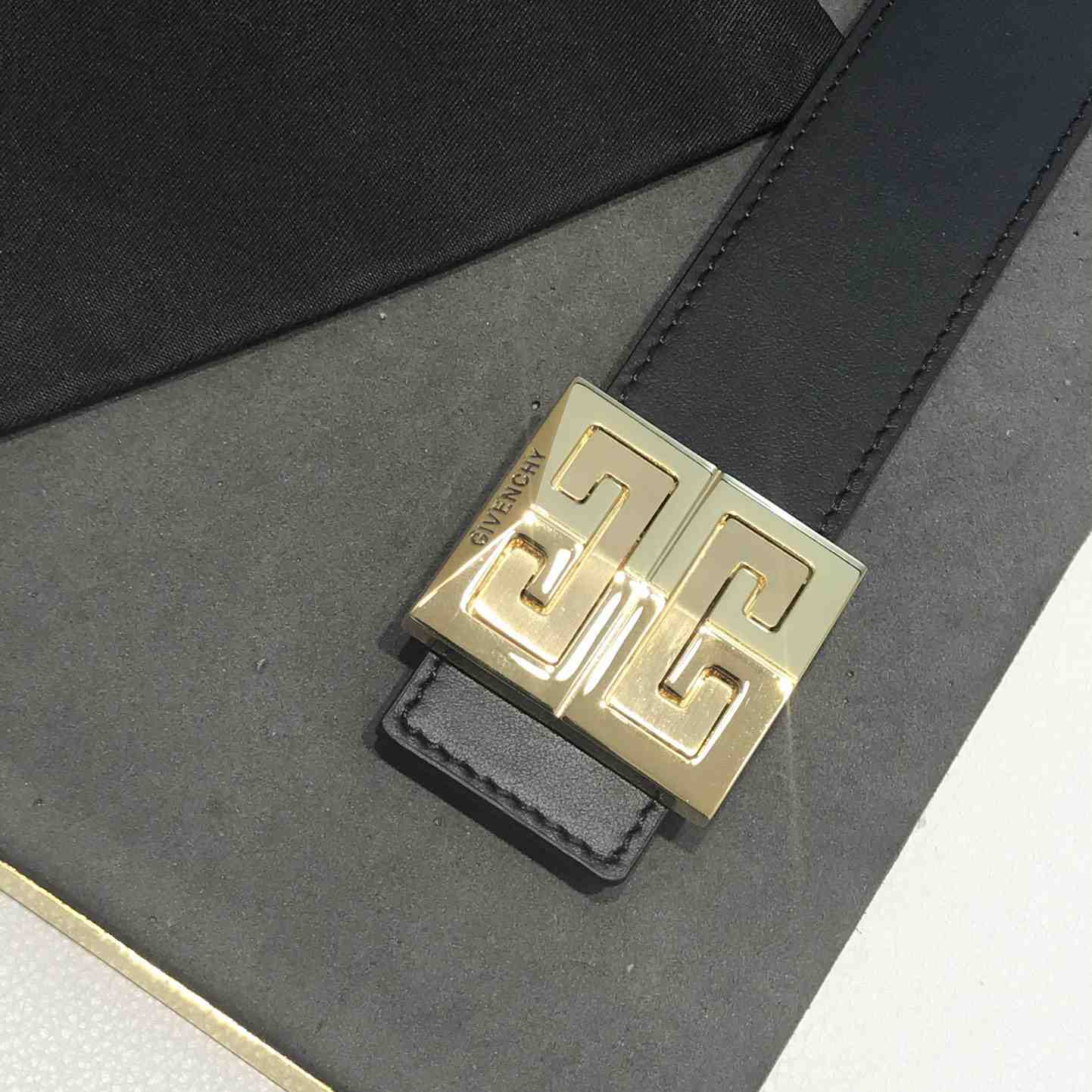 Givenchy 4G Reversible Belt In Leather  - DesignerGu