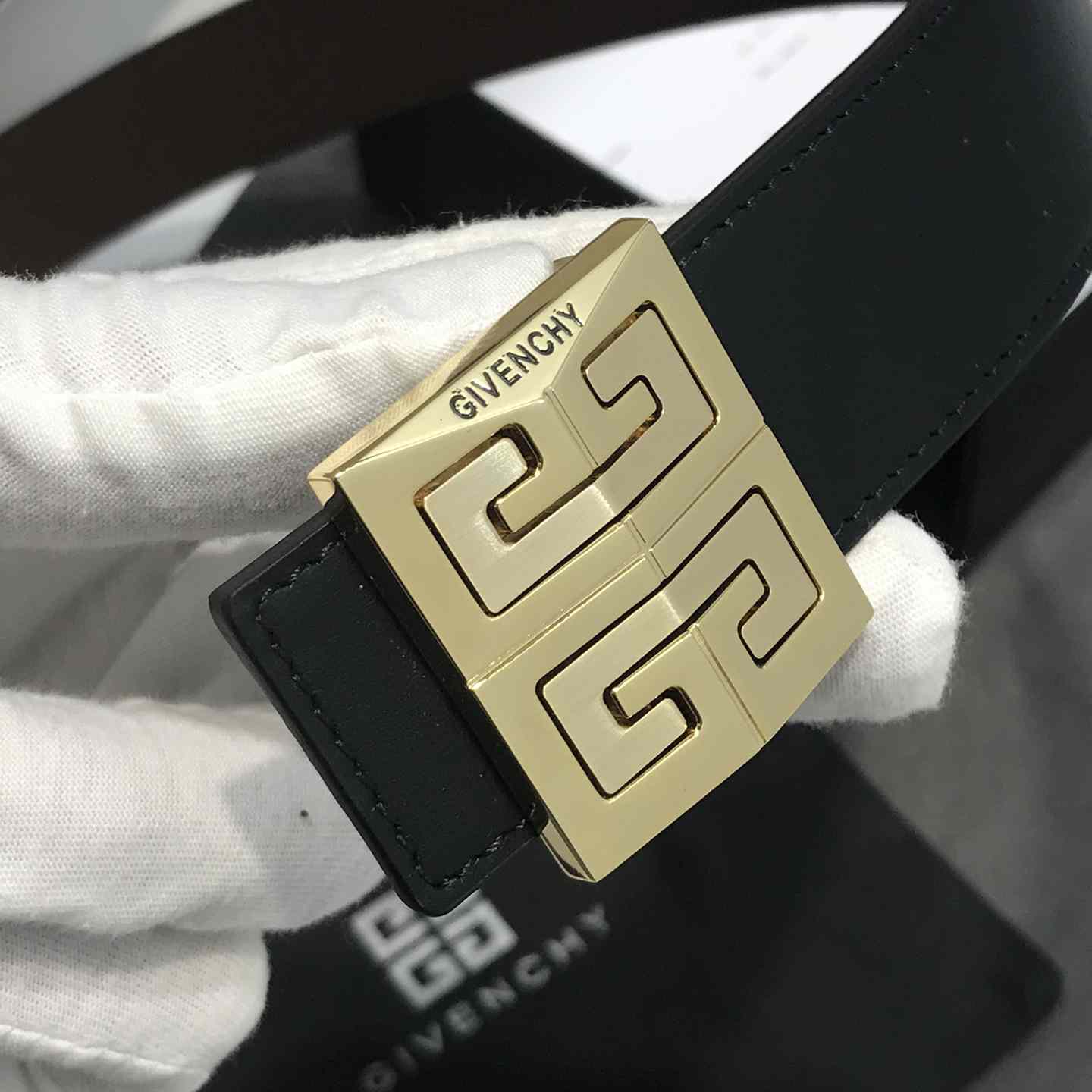 Givenchy 4G Reversible Belt In Leather  - DesignerGu