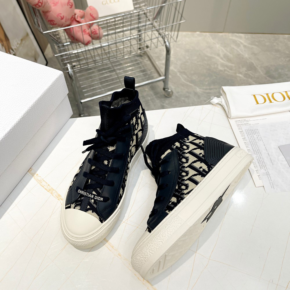 Dior Walk'n'Dior Sneaker - DesignerGu