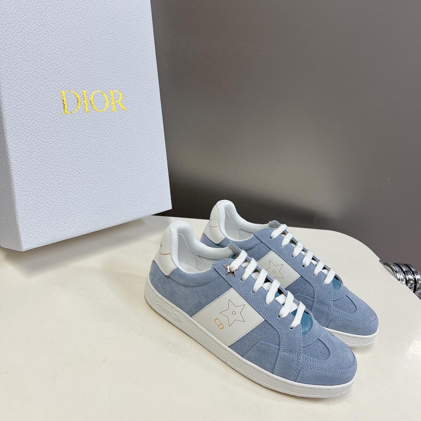 Dior Star Sneaker  - DesignerGu