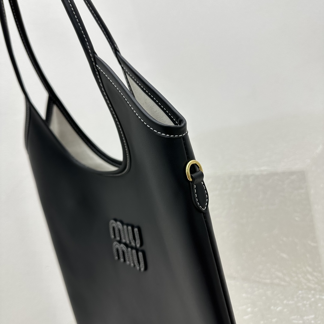 Miu Miu IVY Leather Bag - DesignerGu