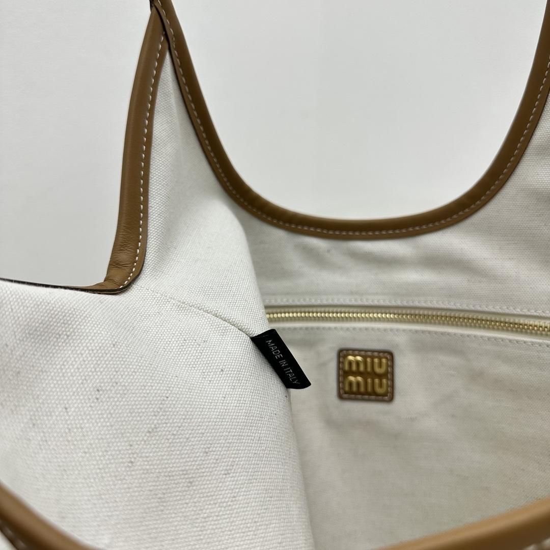 Miu Miu IVY Leather Bag - DesignerGu