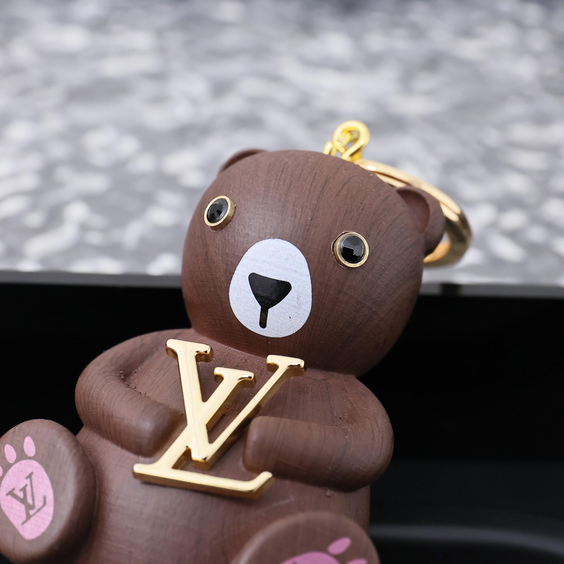 Louis Vuitton LV Teddy Bear Keyring And Bag Charm   M01360 - DesignerGu