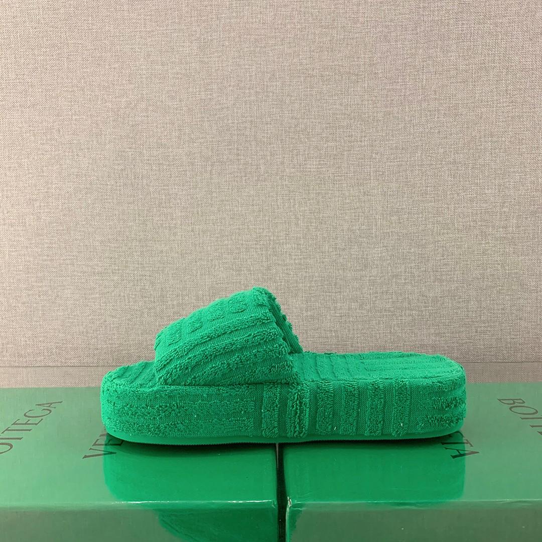 Bottega Veneta Resort Sponge Slippers - DesignerGu