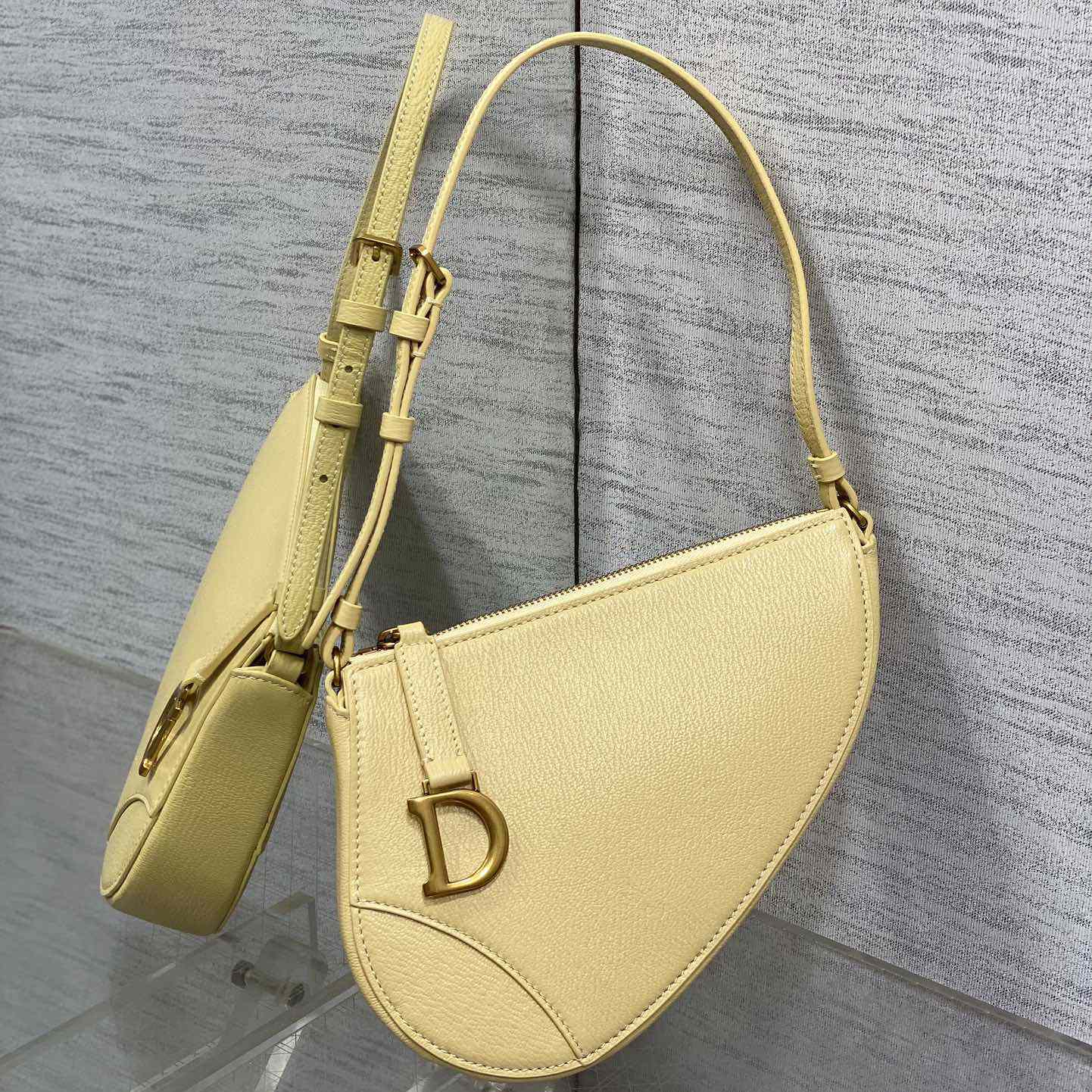 Dior Saddle Shoulder Pouch - DesignerGu