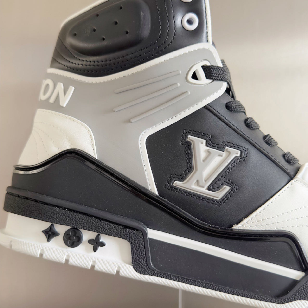 Louis Vuitton LV Trainer Sneaker            - DesignerGu