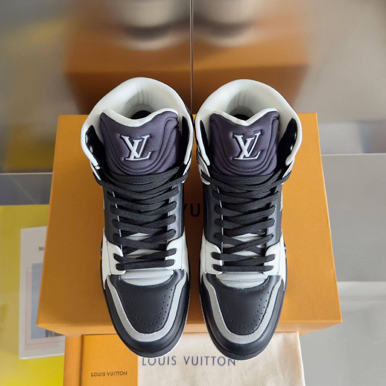 Louis Vuitton LV Trainer Sneaker            - DesignerGu