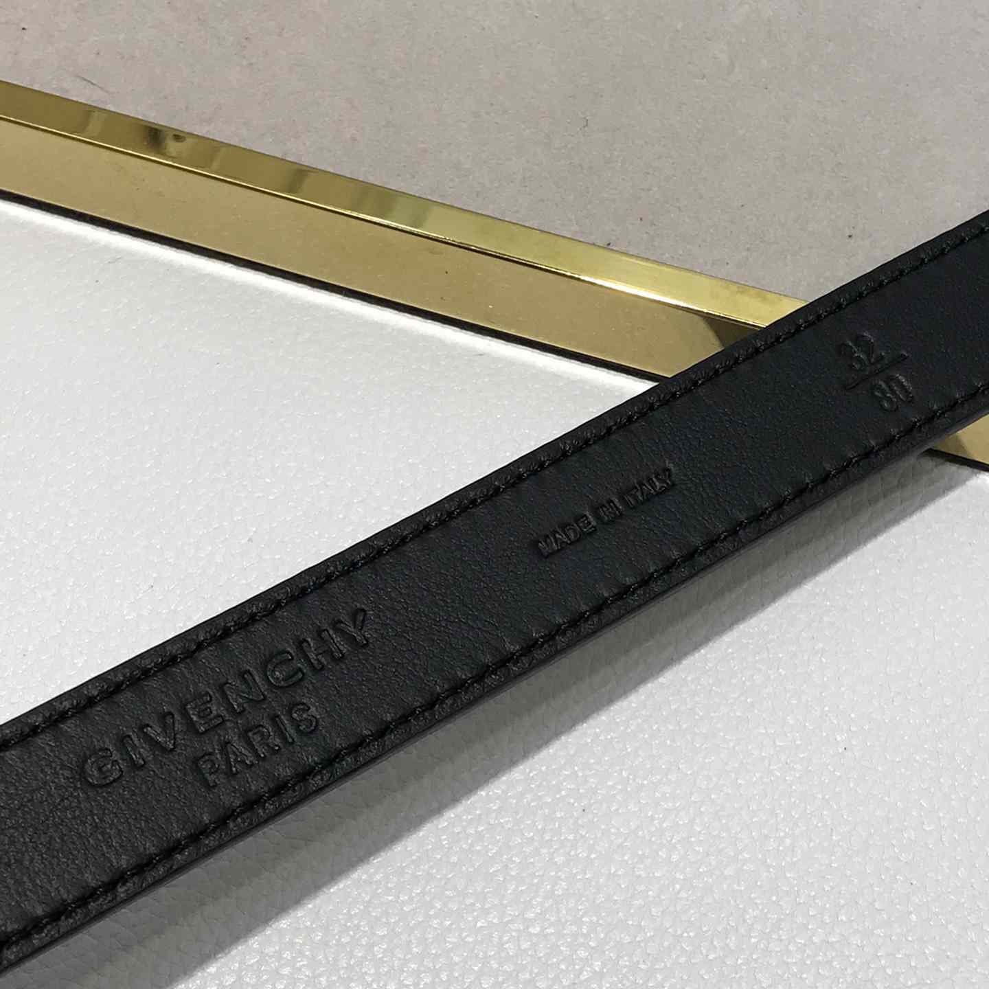 Givenchy Voyou Belt In Leather - DesignerGu