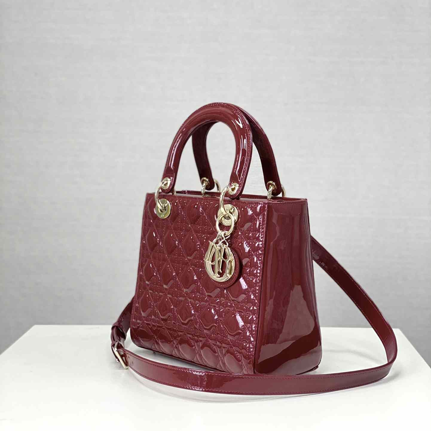 Dior Small Lady Dior Bag   20cm - DesignerGu