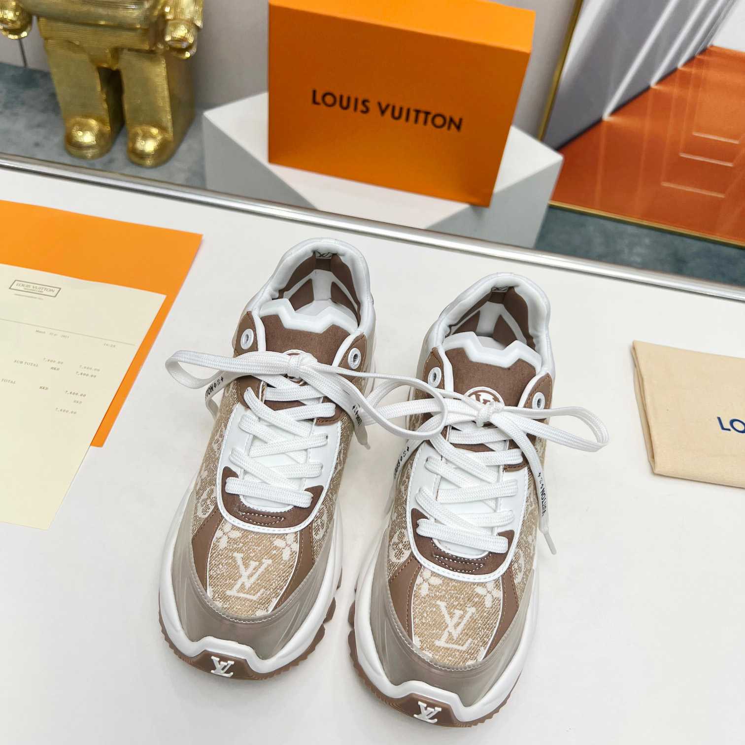 Louis Vuitton Monogram Sneaker            - DesignerGu