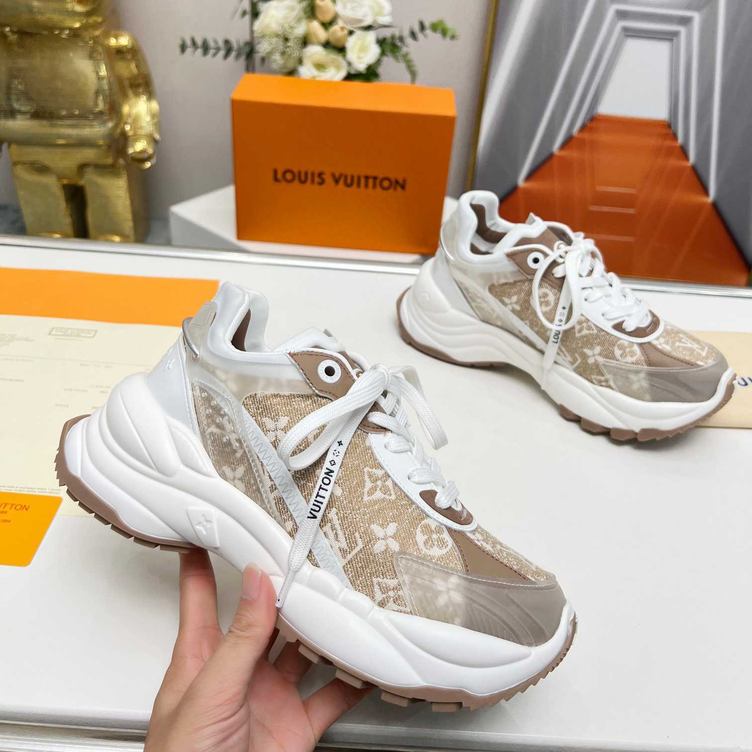 Louis Vuitton Monogram Sneaker            - DesignerGu