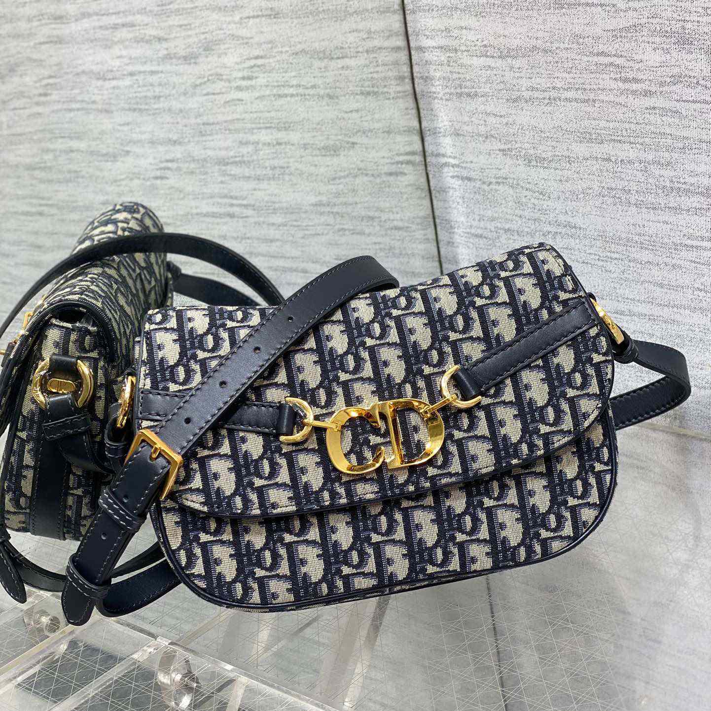 Dior Small CD Besace Bag - DesignerGu