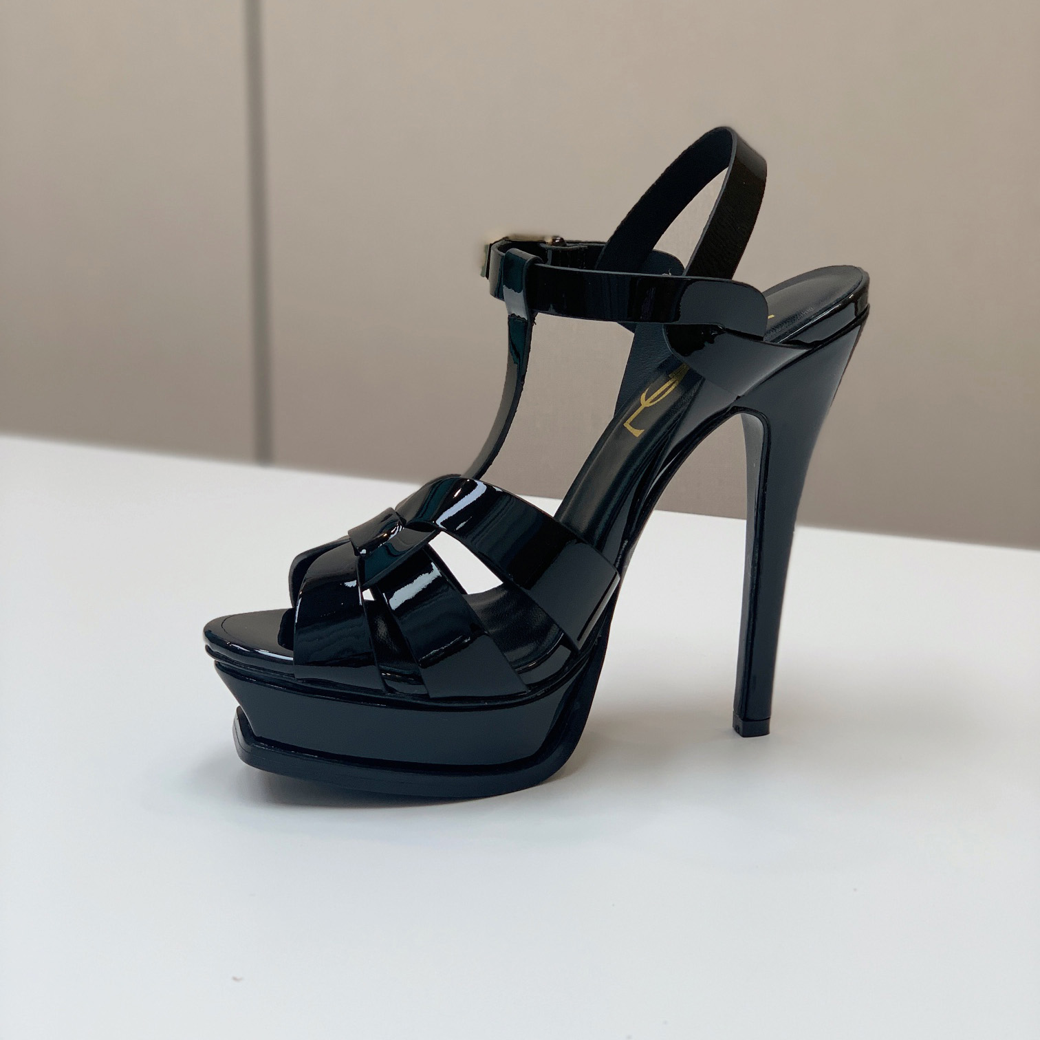 Saint Laurent Tribute Platform Sandals In Patent Leather - DesignerGu