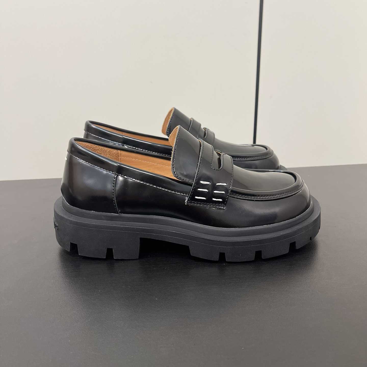 Maison Margiela Chunky Sole Loafers - DesignerGu