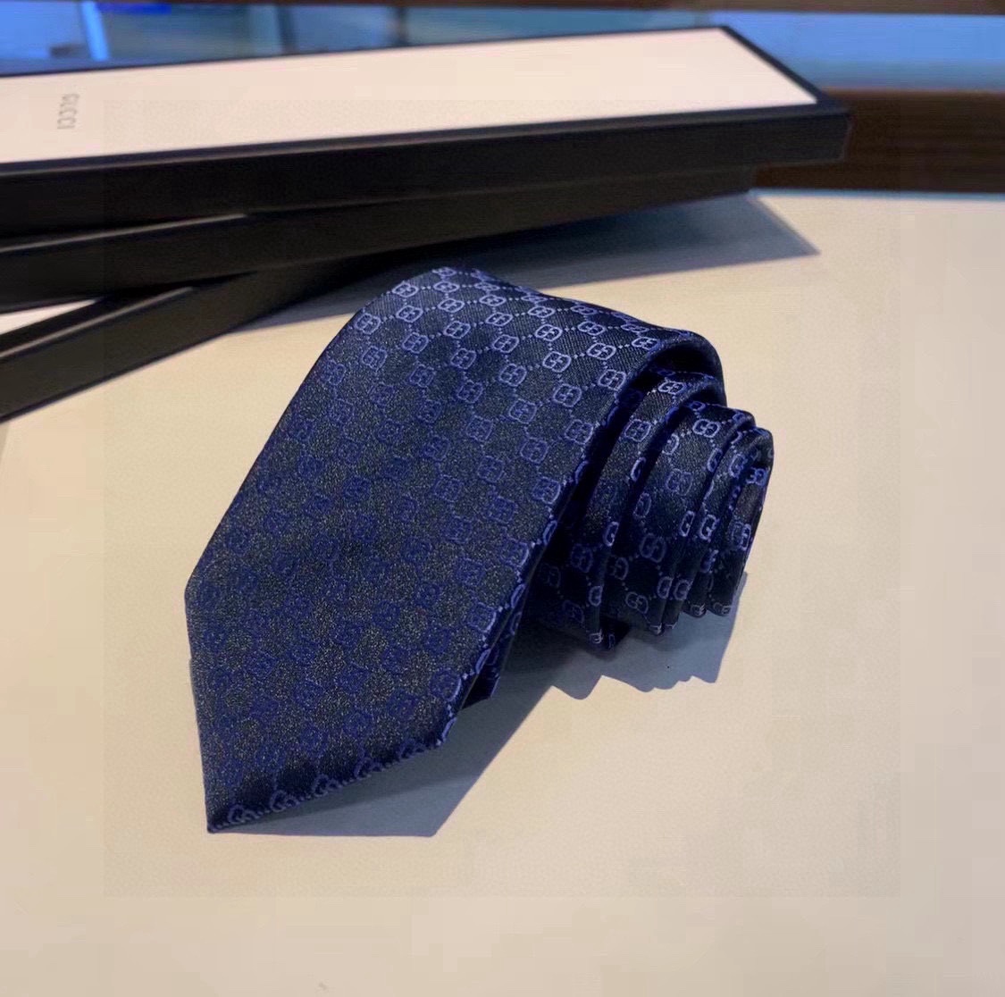 Gucci GG Pattern Silk Tie - DesignerGu