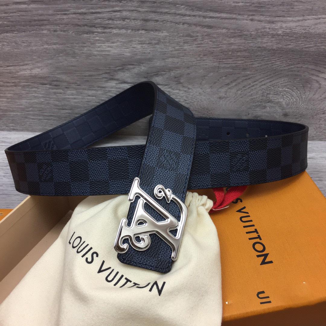 Louis Vuitton 40MM Reversible Belt - DesignerGu