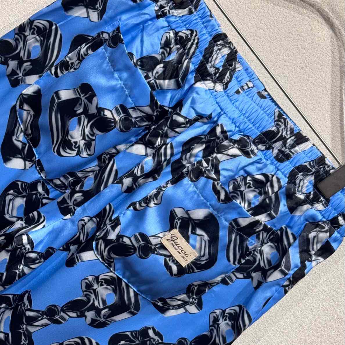 Gucci 3D Glass Horsebit Print Silk Shorts - DesignerGu