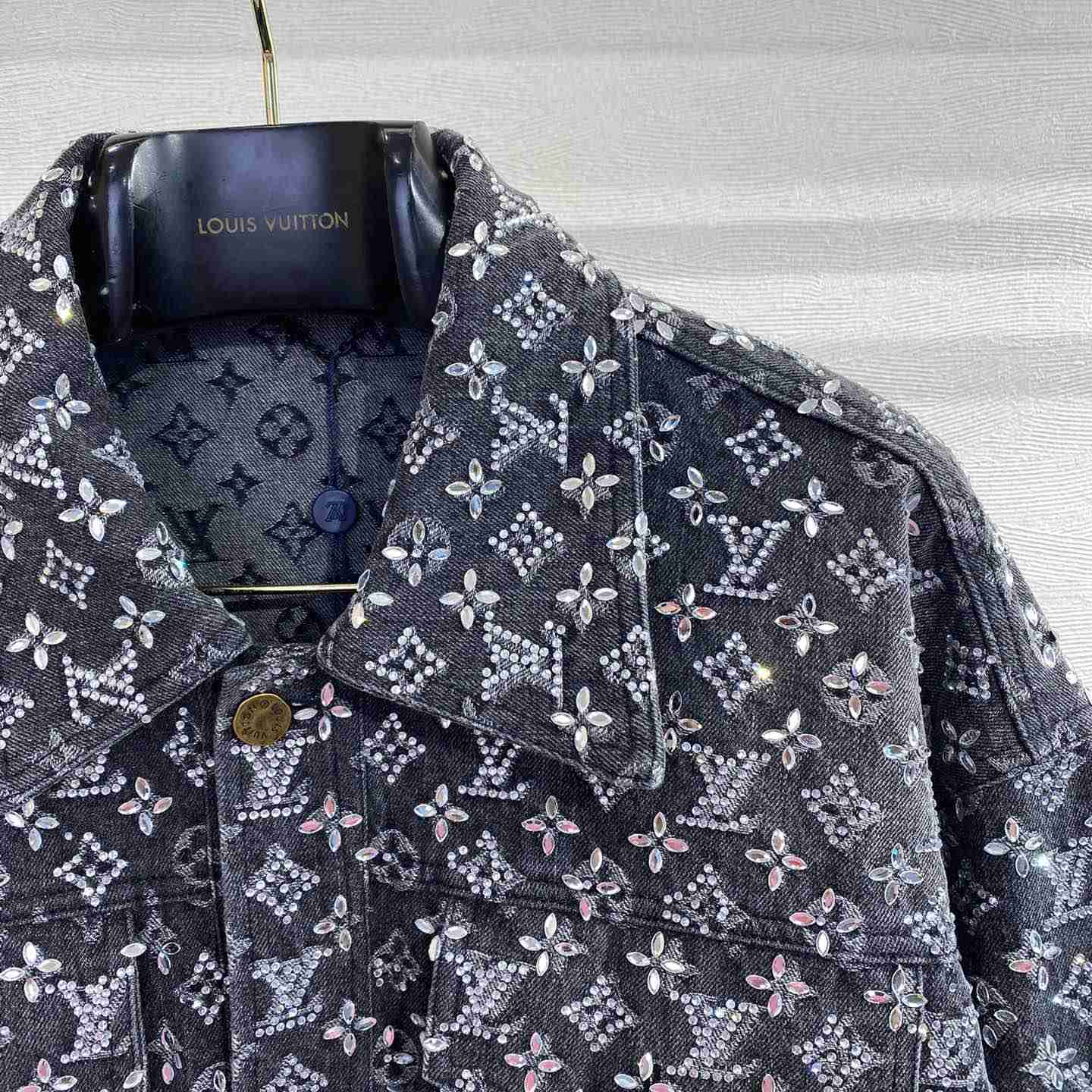 Louis Vuitton Embroidered Monogram Denim Overshirt    1ABY8X - DesignerGu