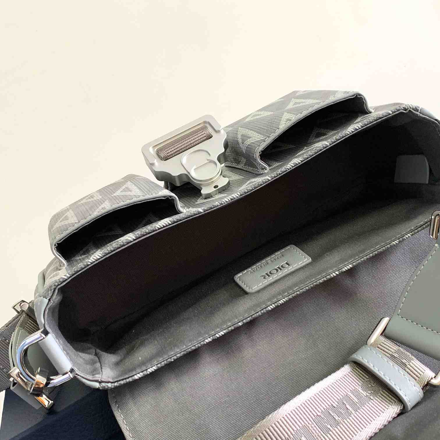 Dior Hit The Road Bag With Strap - DesignerGu