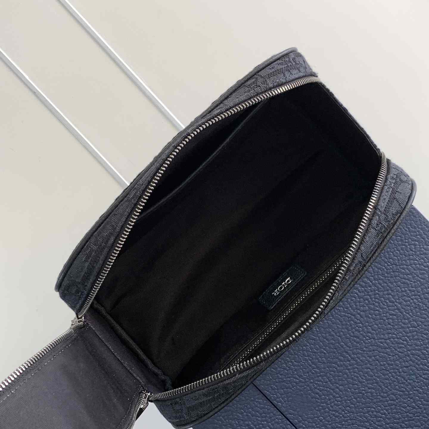 Dior Toiletry Bag - DesignerGu