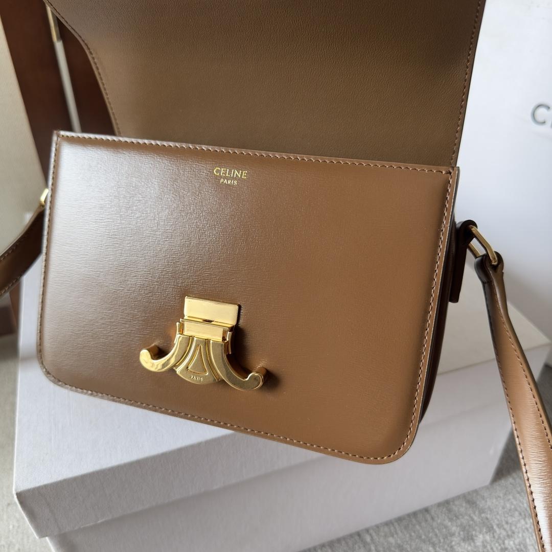 Celine Teen Triomphe Bag In Natural Calfskin - DesignerGu