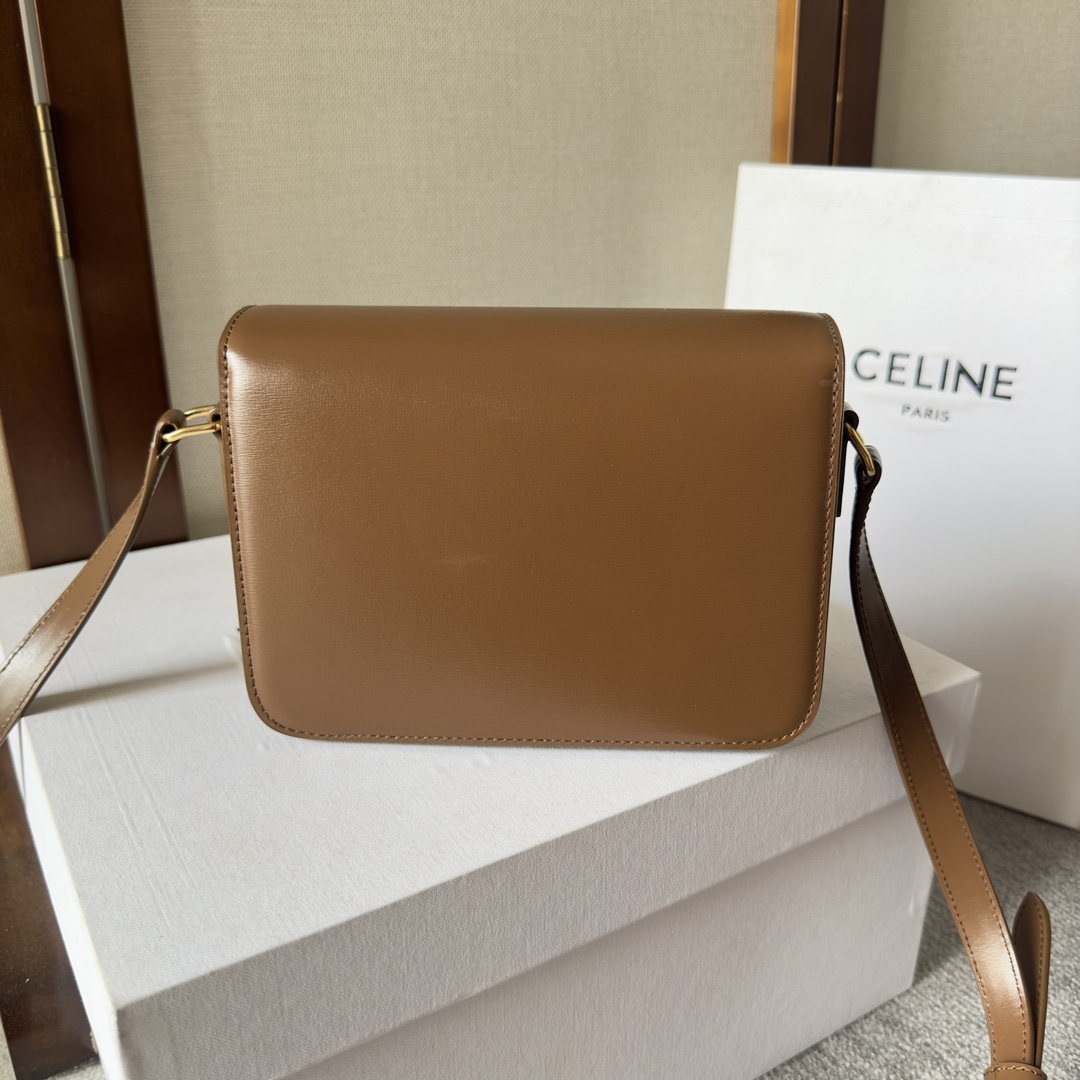 Celine Teen Triomphe Bag In Natural Calfskin - DesignerGu