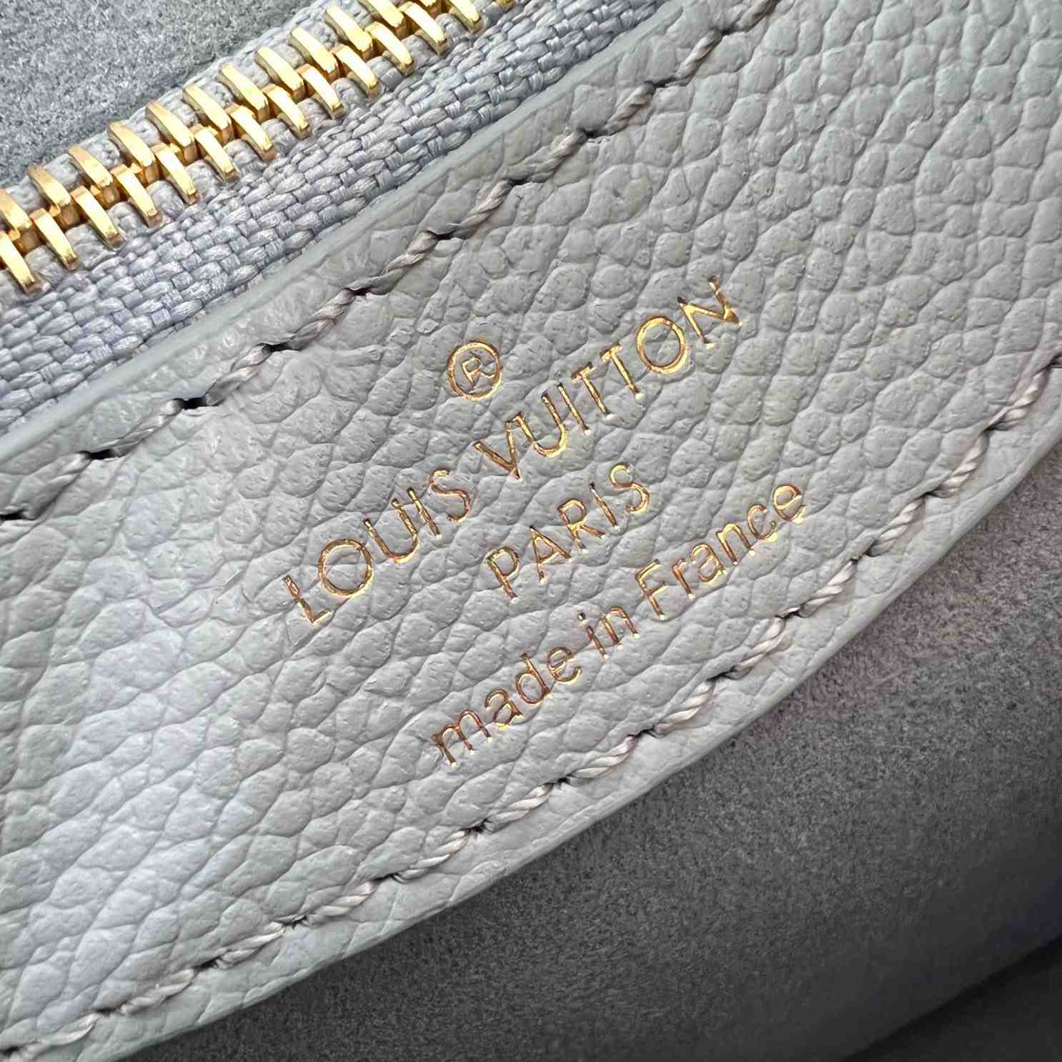 Louis Vuitton Diane    M46846 - DesignerGu