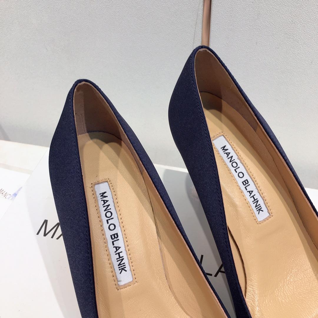 Manolo Blahnik 95mm Hangisi Pumps - DesignerGu