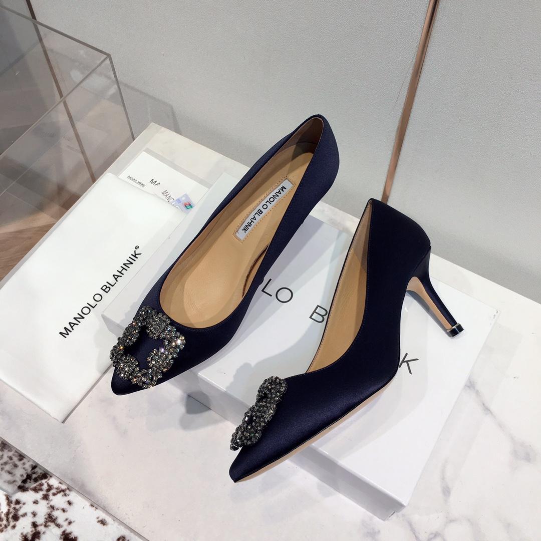 Manolo Blahnik 95mm Hangisi Pumps - DesignerGu