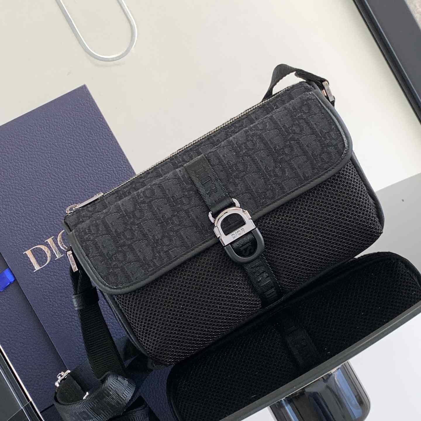 Dior 8 Bag With Strap - DesignerGu