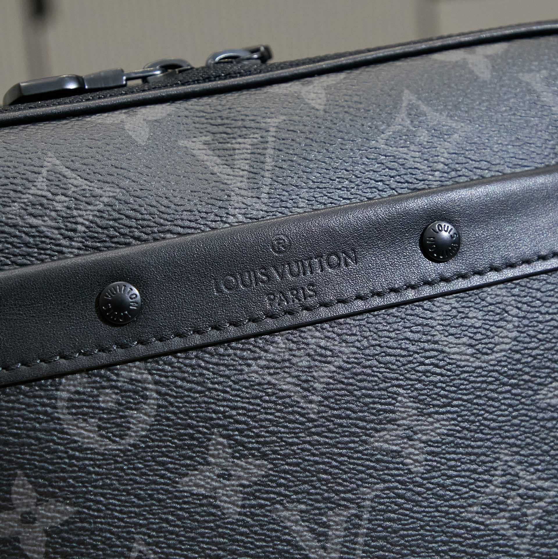 Louis Vuitton Alpha Messenger  M46955 - DesignerGu