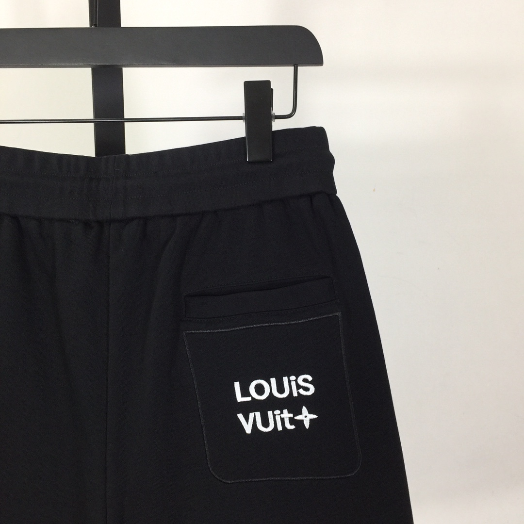 Louis Vuitton Shorts    - DesignerGu