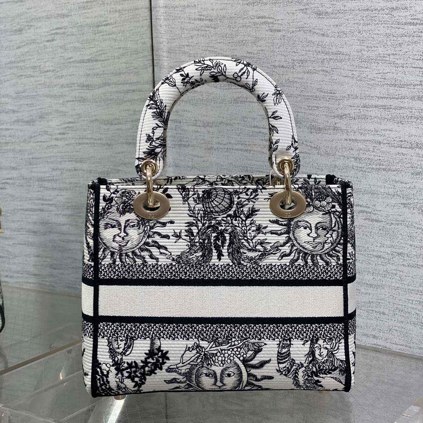 Dior Medium Lady D-Lite Bag - DesignerGu