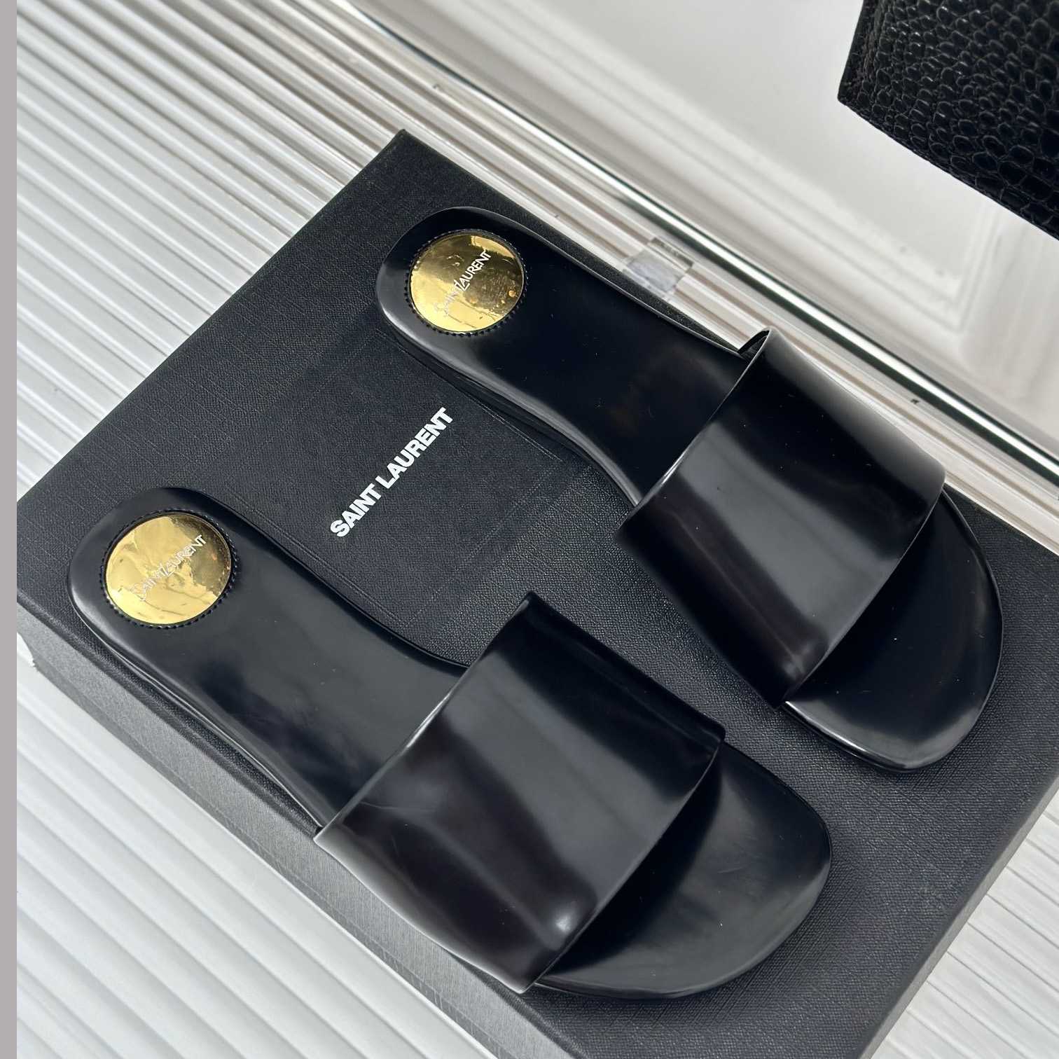 Saint Laurent Carlyle Slides In Glazed Leather - DesignerGu