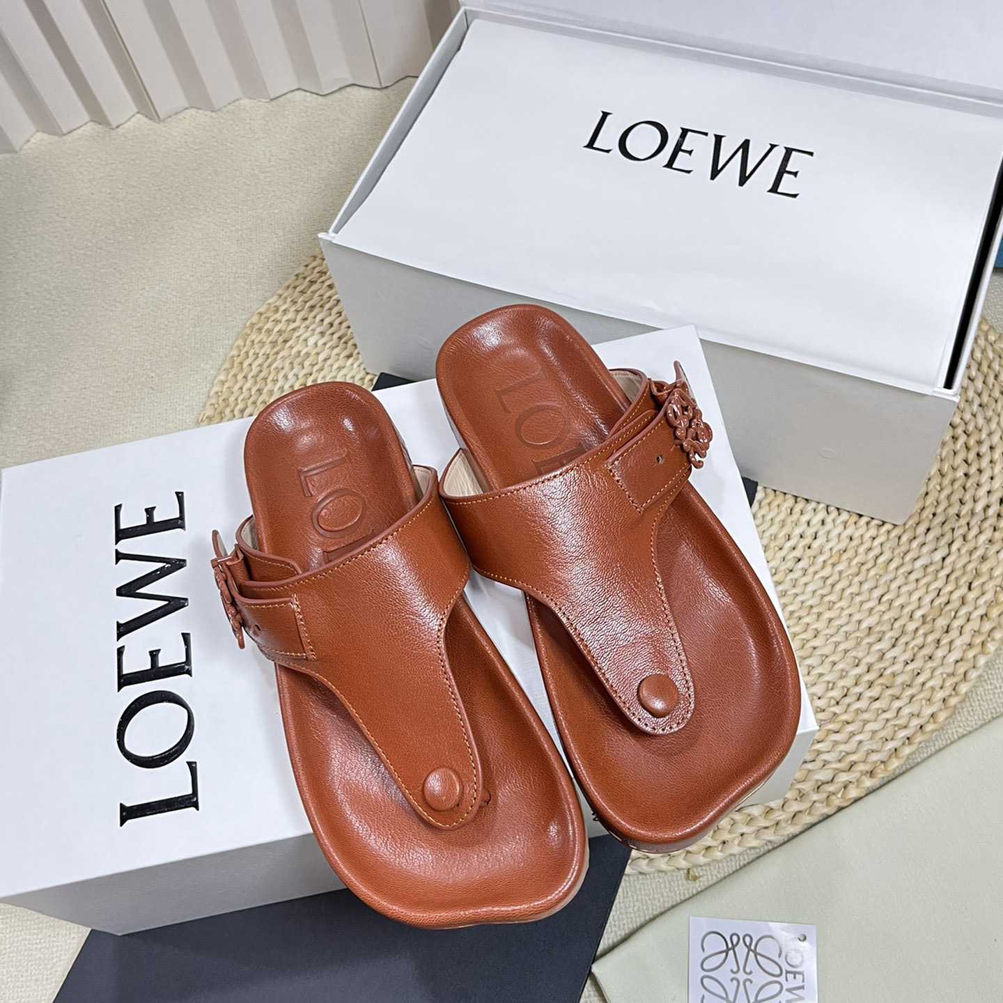 Loewe Anagram Ease Sandal In Kidskin - DesignerGu