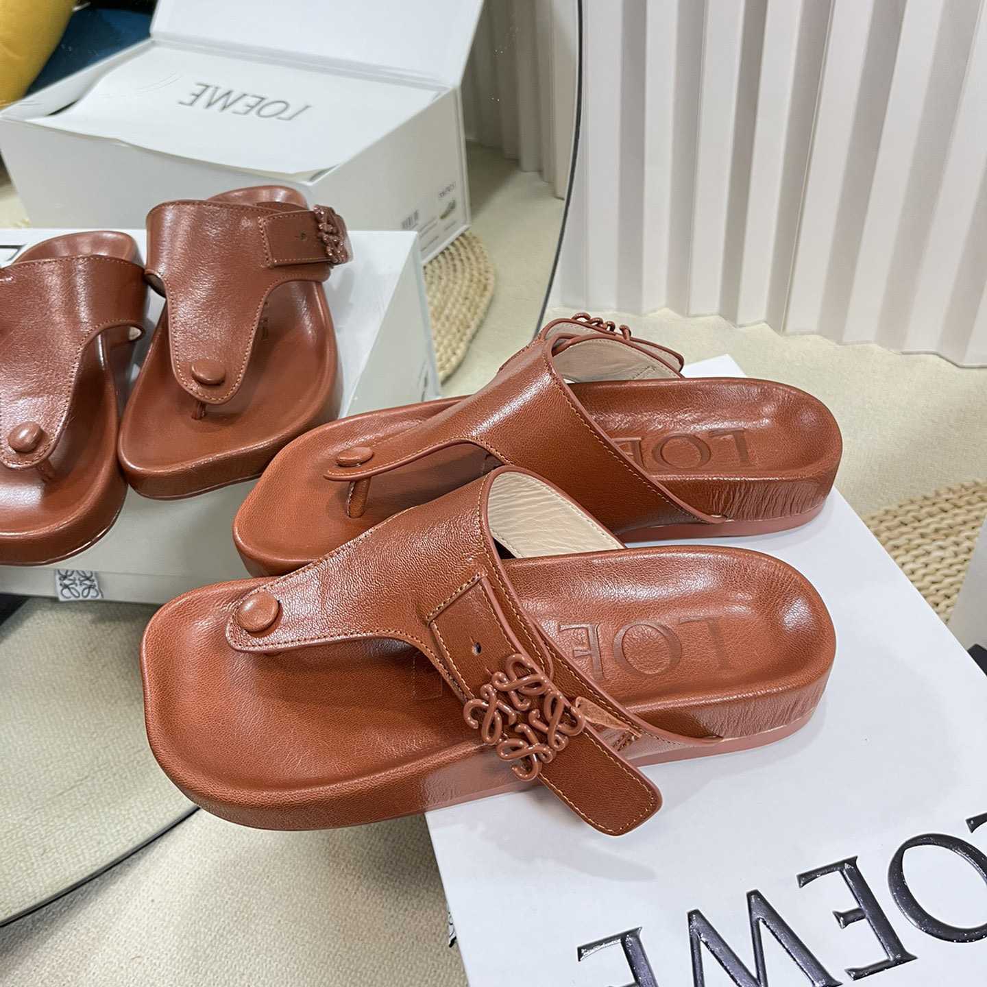 Loewe Anagram Ease Sandal In Kidskin - DesignerGu