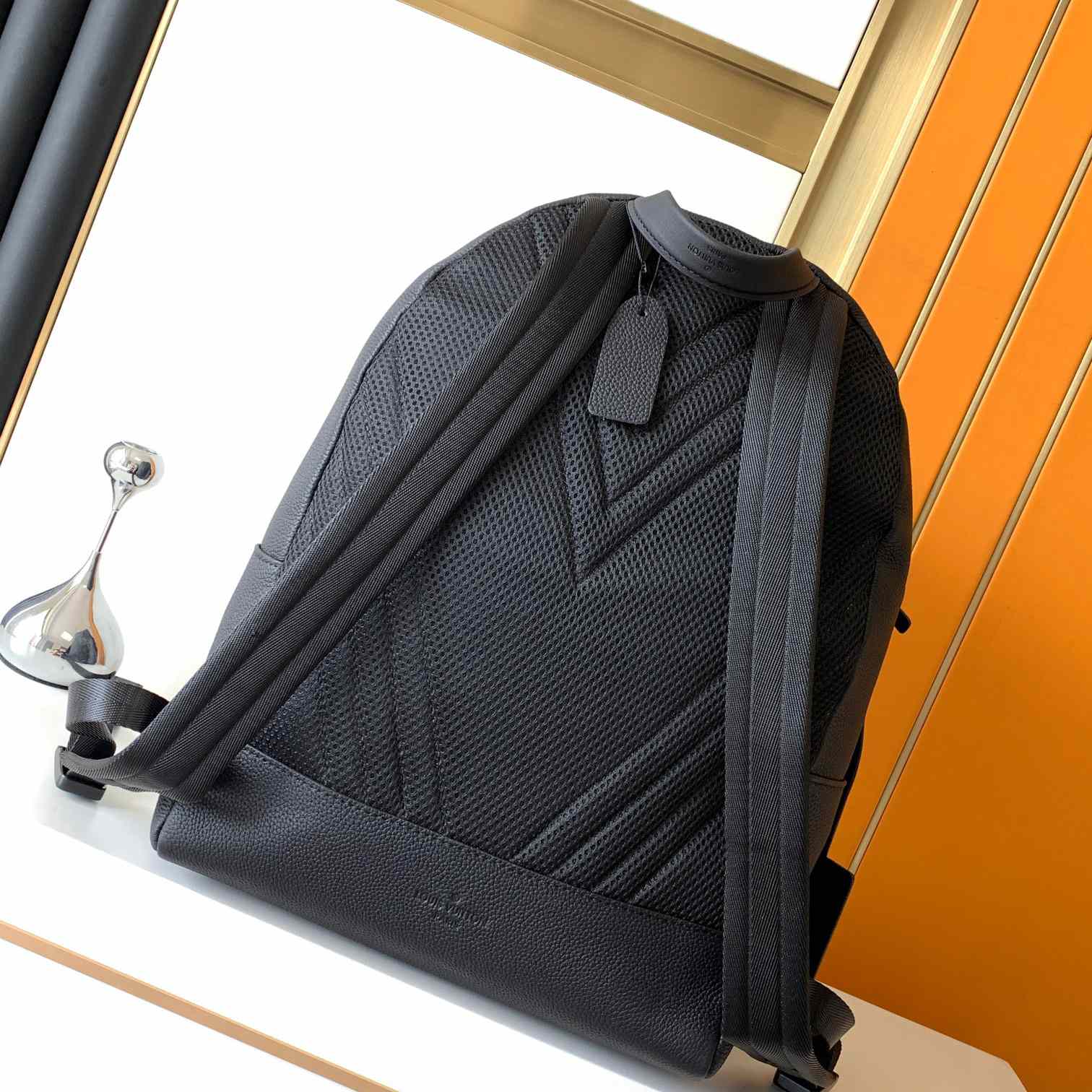 Louis Vuitton Takeoff Backpack    M57079 - DesignerGu