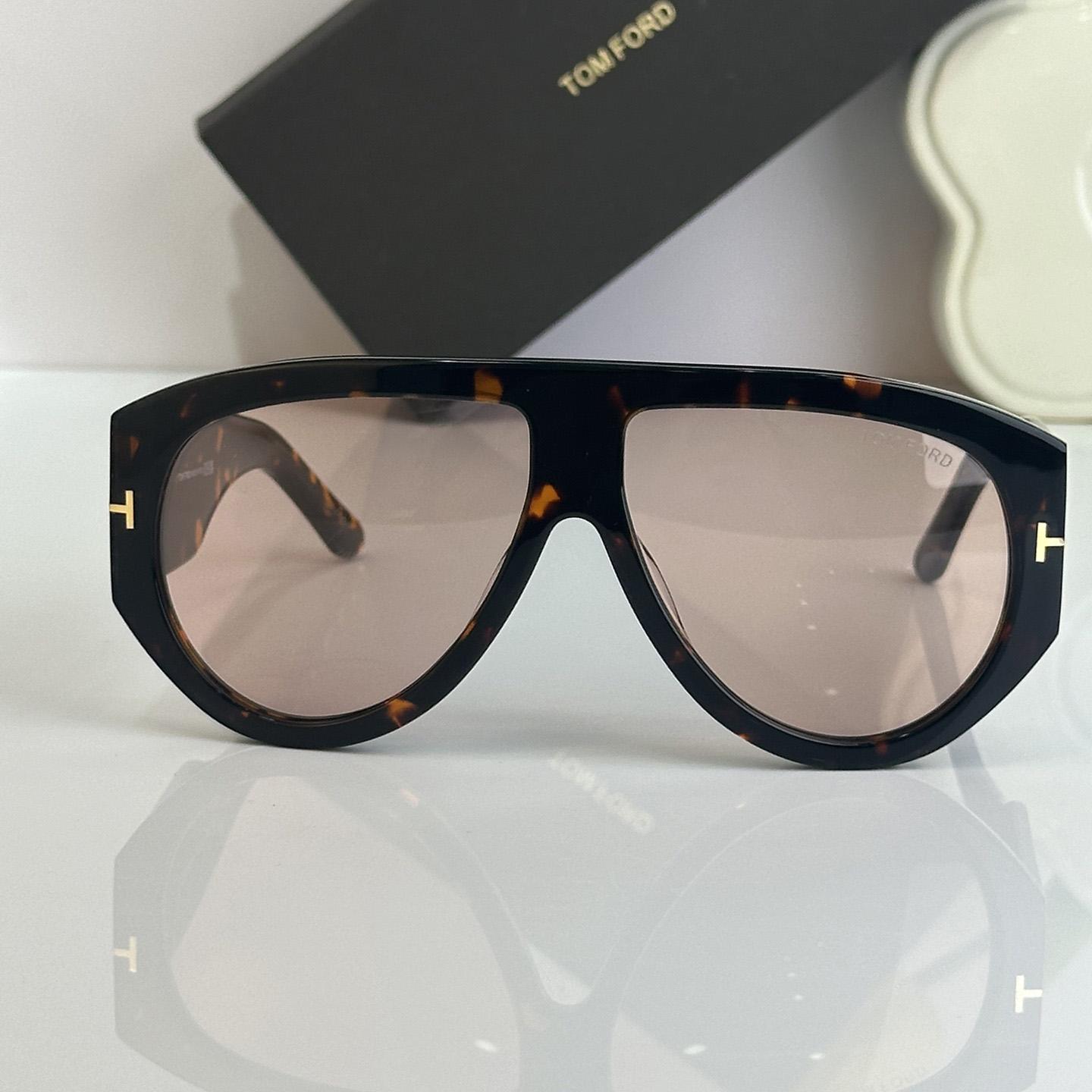 Tom Ford Bronson Sunglasses - DesignerGu