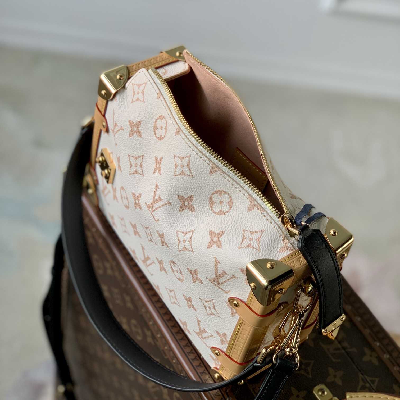 Louis Vuitton Side Trunk MM   M46907 - DesignerGu