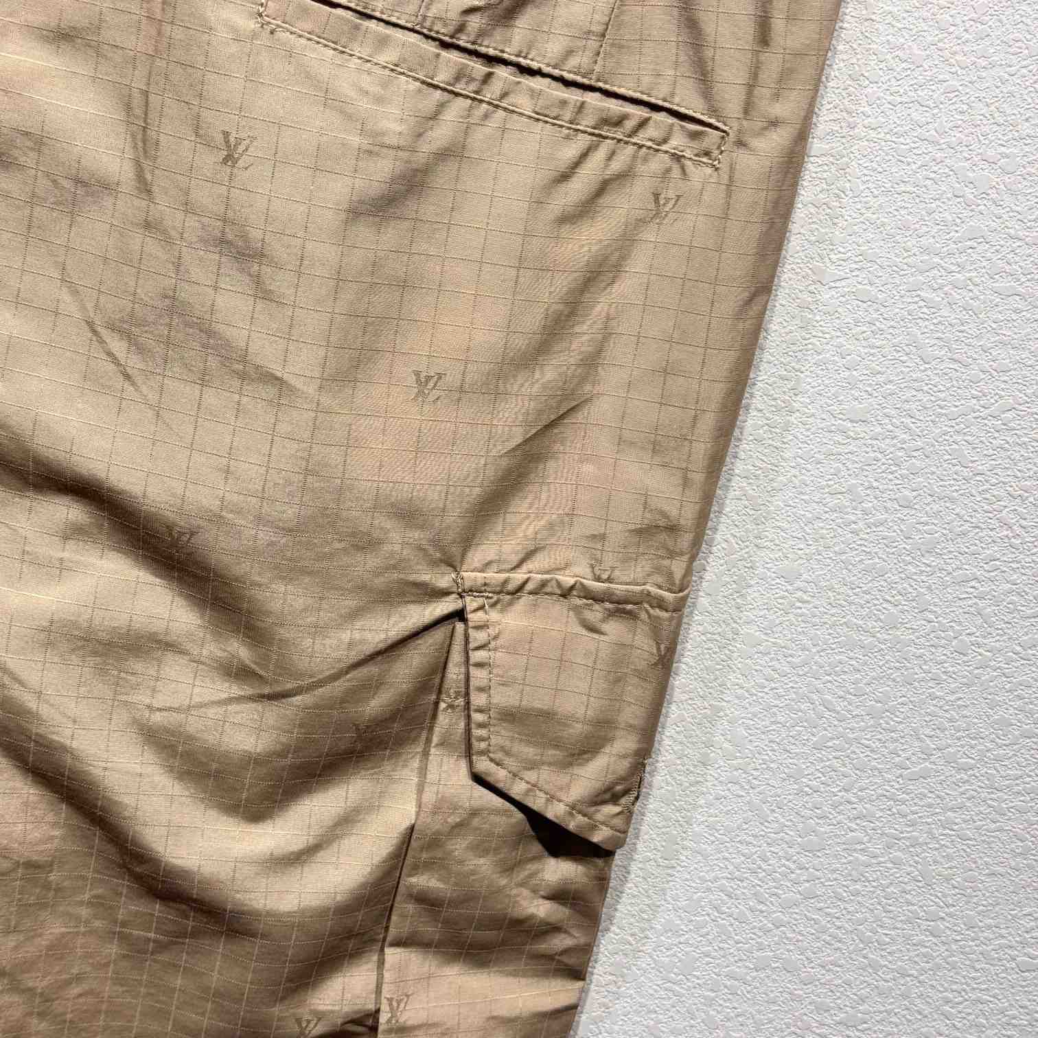 Louis Vuitton Ripstop Cargo Short    1ABJIG - DesignerGu